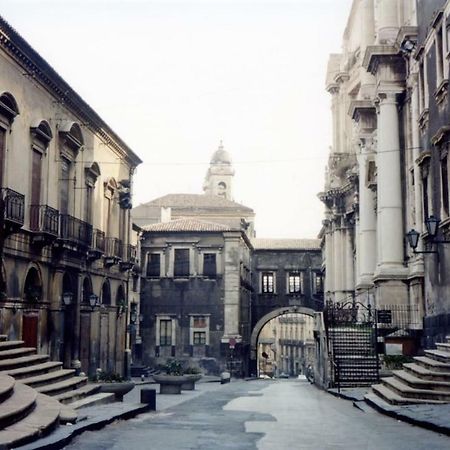 Casa Vacanza Currò Catânia Exterior foto