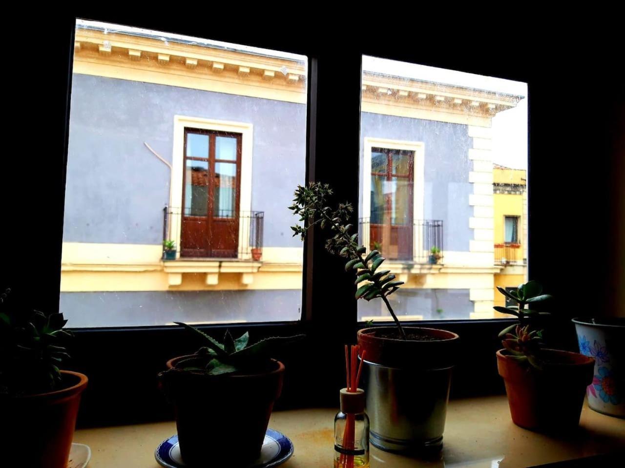 Casa Vacanza Currò Catânia Exterior foto