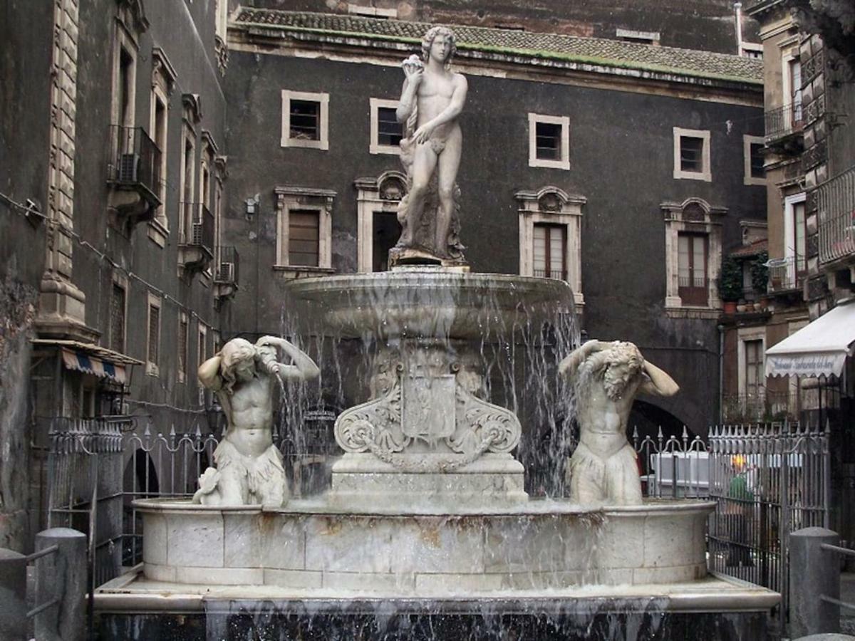 Casa Vacanza Currò Catânia Exterior foto